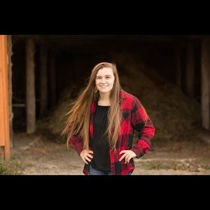 Meet your Posher, Adriana